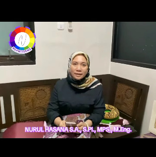 Ibu NURUL HASANA S.A., S.Pi., MPS., M.Eng. orang tua dari Mas Ryo dan Mas Eiji